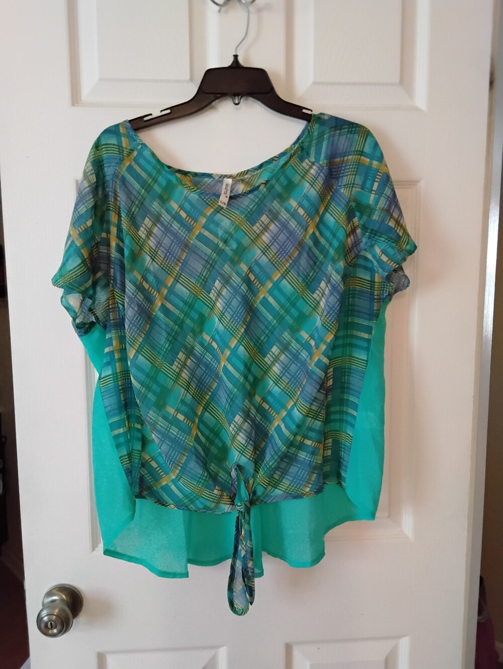 Le shop , lightweight  blouse, size Large
